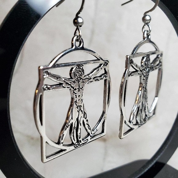 Leonardo Da Vinci Vitruvian Man Drawing Charm Earrings - Picture 4 of 4